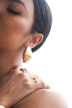 Load image into Gallery viewer, Kumanda