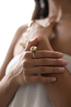 Load image into Gallery viewer, Awo