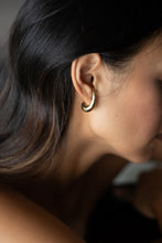 Load image into Gallery viewer, Sanu