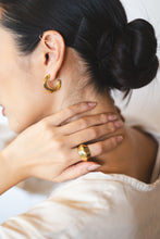 Load image into Gallery viewer, Laka