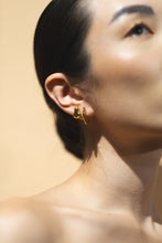 Load image into Gallery viewer, wedhi 18k gold plated
