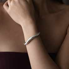 Load image into Gallery viewer, Maaku