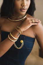 Load image into Gallery viewer, Nuoc Bracelet