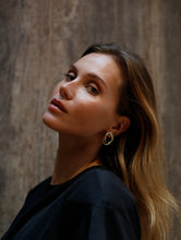 Load image into Gallery viewer, Syrma
