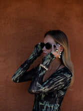 Load image into Gallery viewer, Zayo
