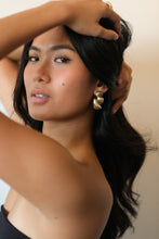 Load image into Gallery viewer, Akulli
